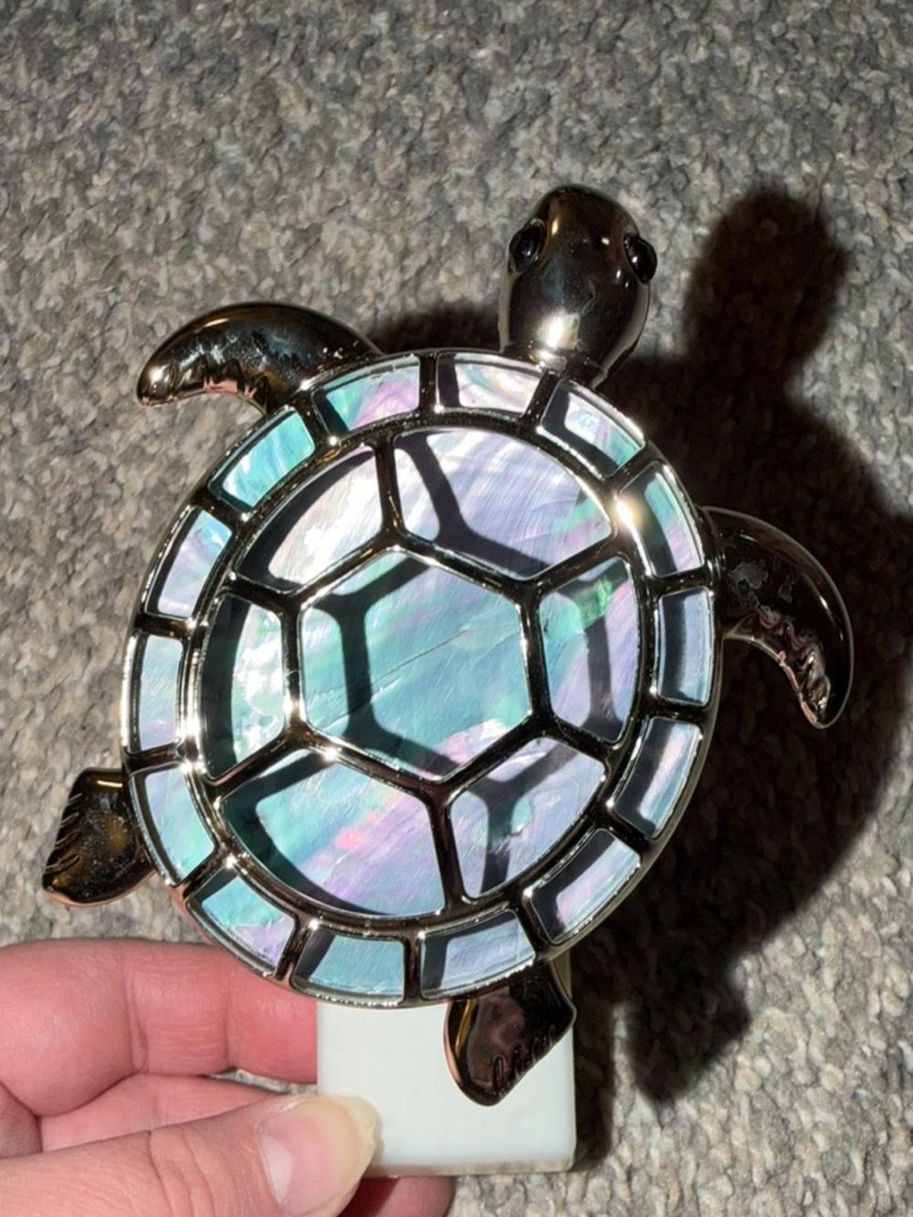 Bath & Body Works Wallflower Iridescent Turtle Wall Plug In - Picture 3 of 6